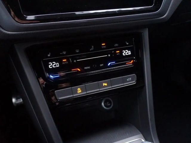 Volkswagen Touran 1.5 TSI DSG R-Line