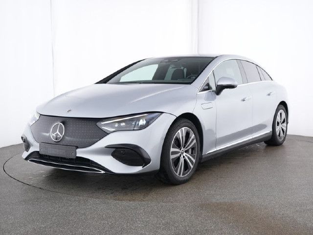 Mercedes-Benz EQE 300 Sedan