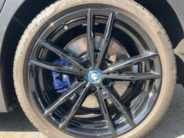 BMW 330 330e M-Sport Touring xDrive