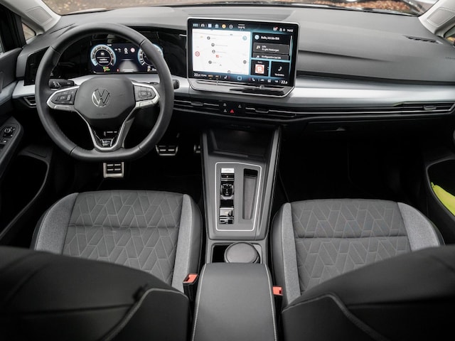 Volkswagen Golf 1.5 eTSI Golf VIII