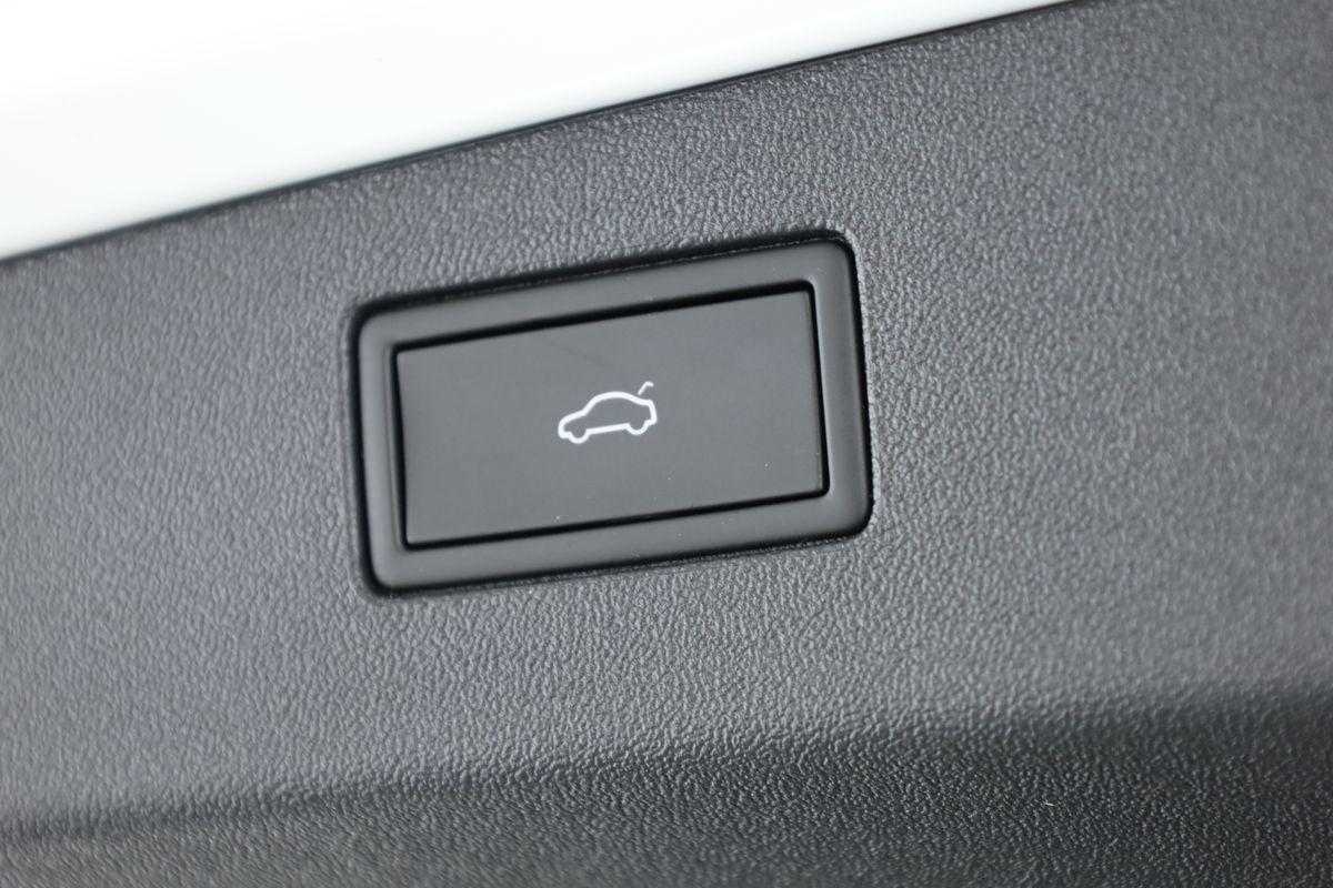 Volkswagen Tiguan 2.0 TSI DSG IQ.Drive R-Line