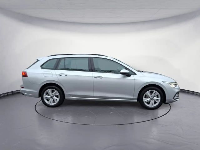 Volkswagen Golf 1.5 eTSI Variant