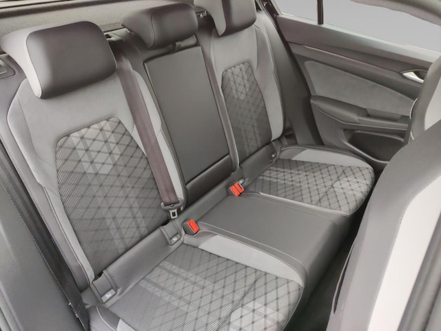 Volkswagen Golf 2.0 TSI 4Motion R-Line