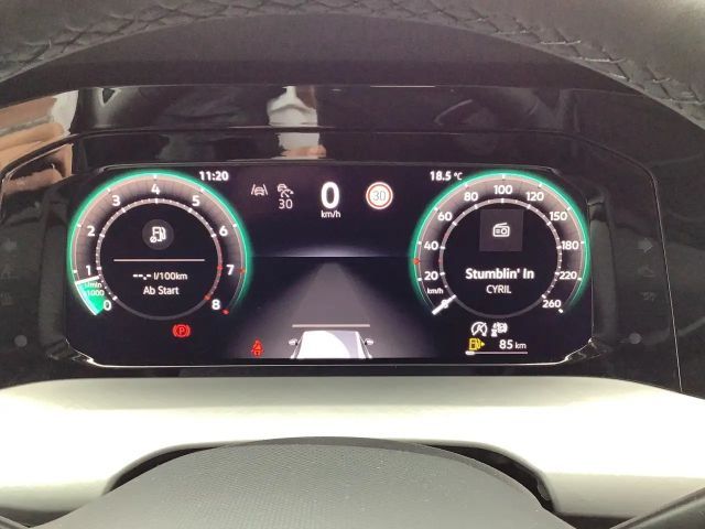 Volkswagen Golf TSI LED Pano AHK ACC SHZ App PDC