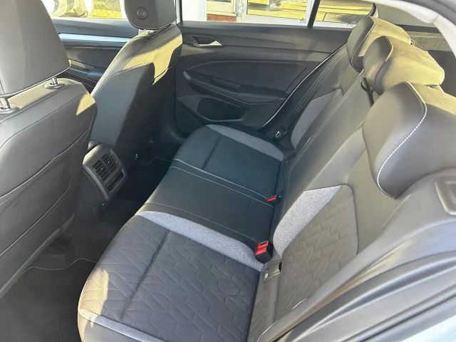 Volkswagen Golf 1.5 TSI