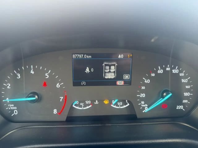 Ford Puma EcoBoost Titanium