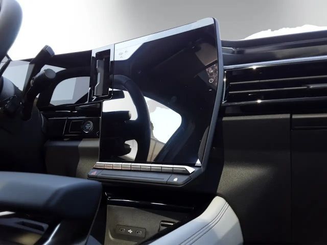 Renault Espace E-Tech Iconic