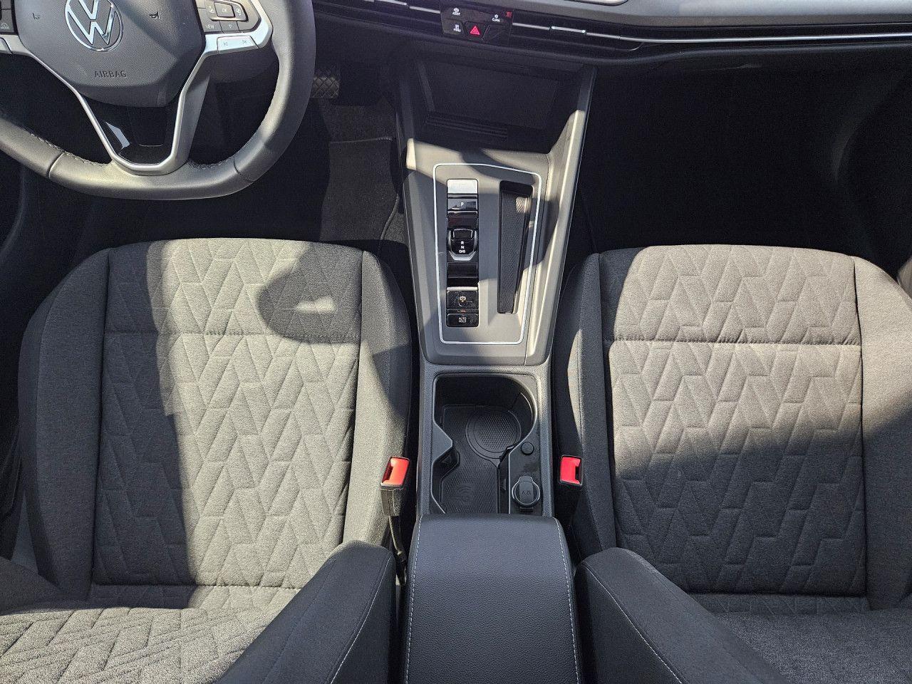 Volkswagen Golf 1.5 eTSI DSG Life