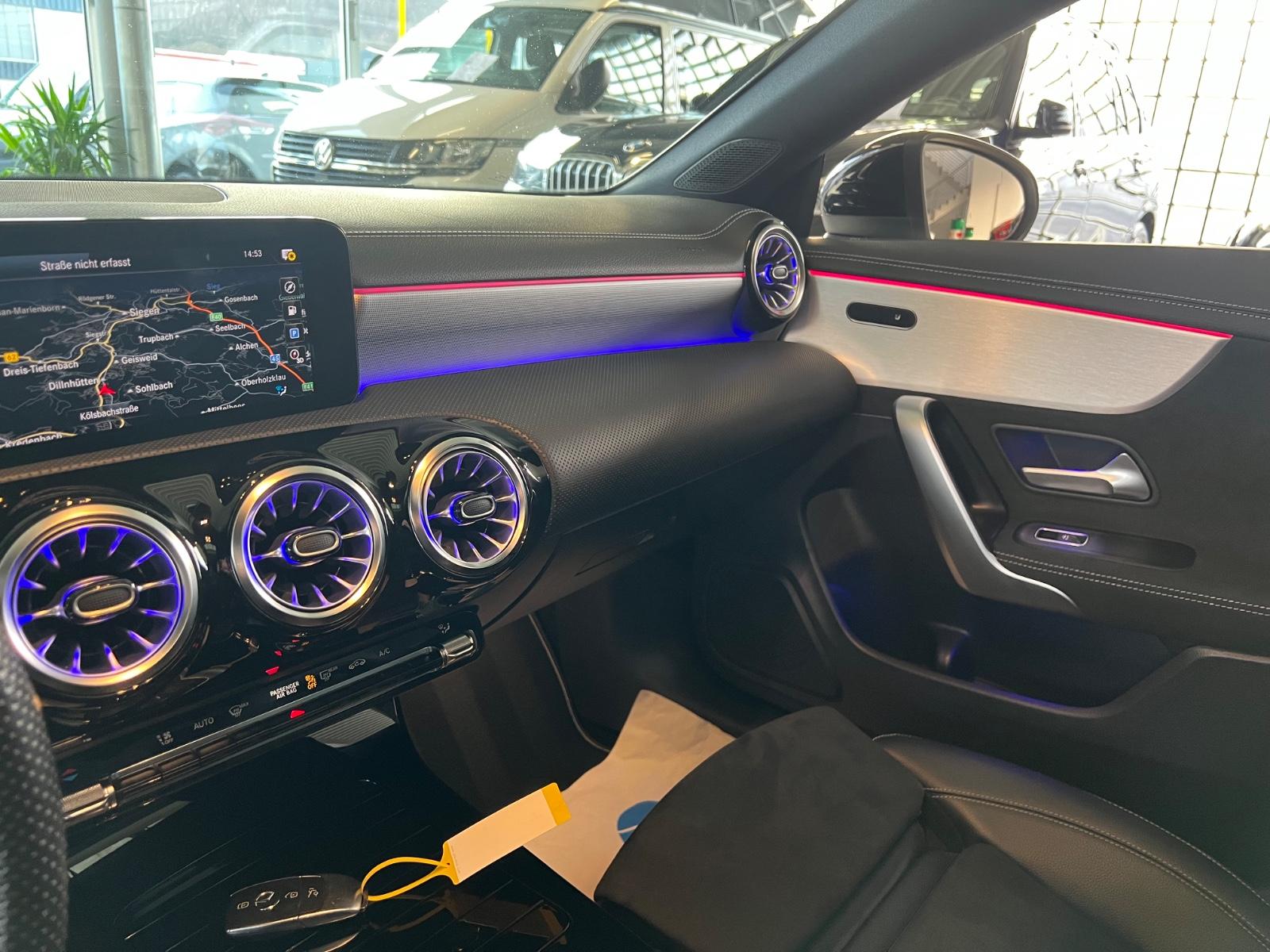 Mercedes-Benz CLA 200 AMG Line