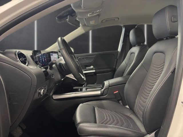 Mercedes-Benz GLA 180 Progressive