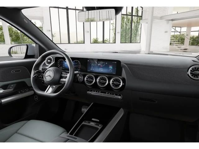 Mercedes-Benz GLA 200 AMG Line