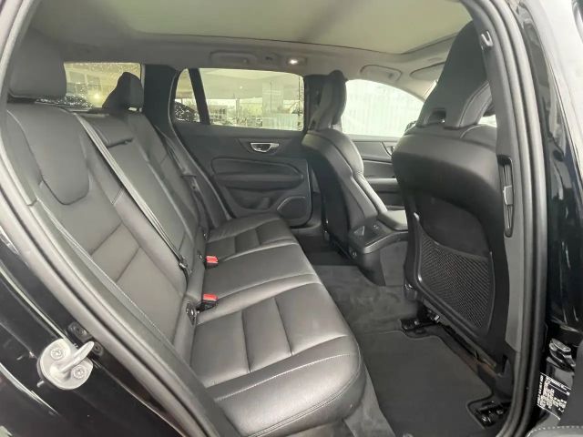 Volvo V60 Cross Country AWD Plus