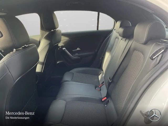 Mercedes-Benz A 200 Progressive