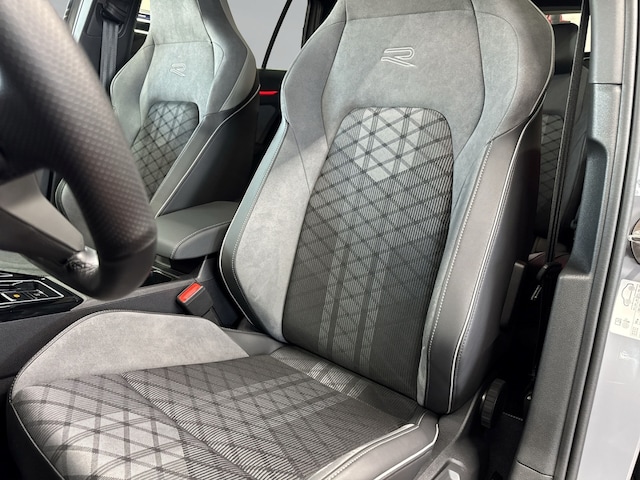 Volkswagen Golf 2.0 TDI R-Line