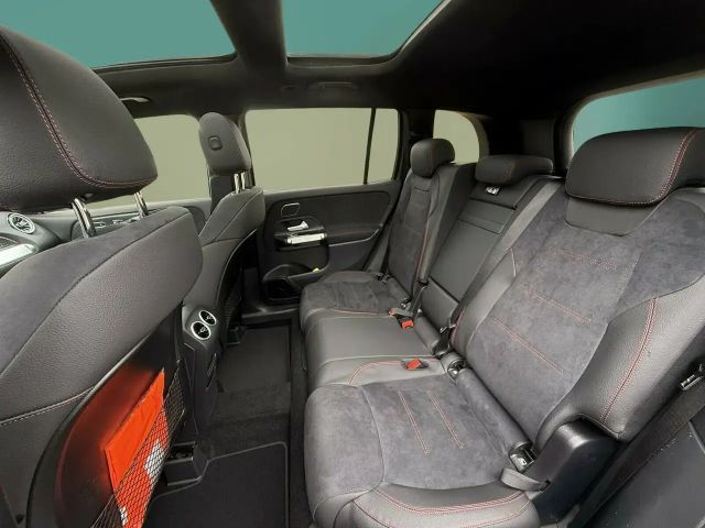 Mercedes-Benz GLB 220 4MATIC AMG Line