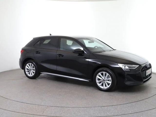 Audi A3 30 TFSI Sedan