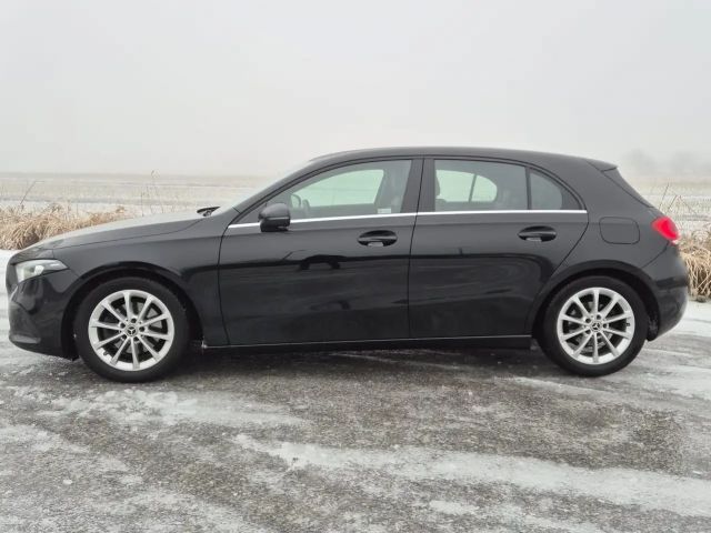 Mercedes-Benz A 180 A 180 d Hatchback