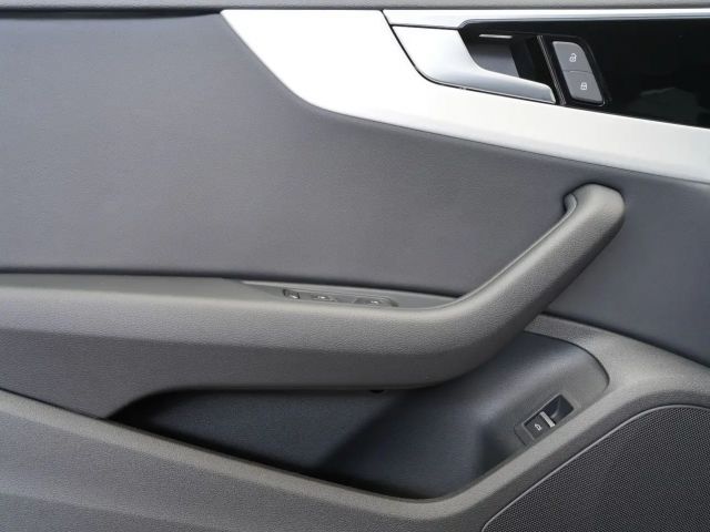 Audi A4 35 TDI Avant Competition S-Line