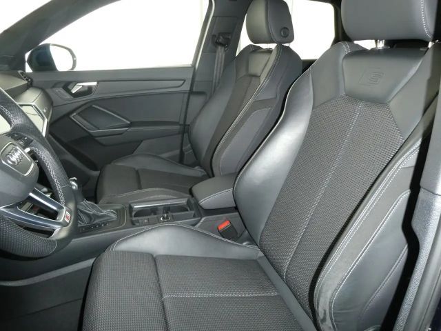 Audi Q3 35 TFSI S-Line