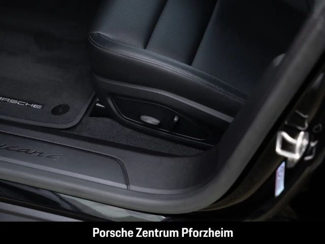 Porsche Taycan 4 Cross Turismo