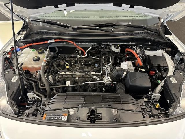 Ford Kuga Cool & Connect Hybrid