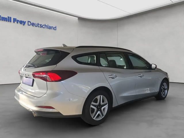 Ford Focus Cool & Connect EcoBoost Wagon