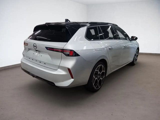 Opel Astra Sports Tourer Ultimate
