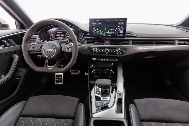 Audi RS4 Avant Quattro