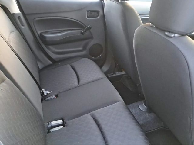 Mitsubishi Space Star Star