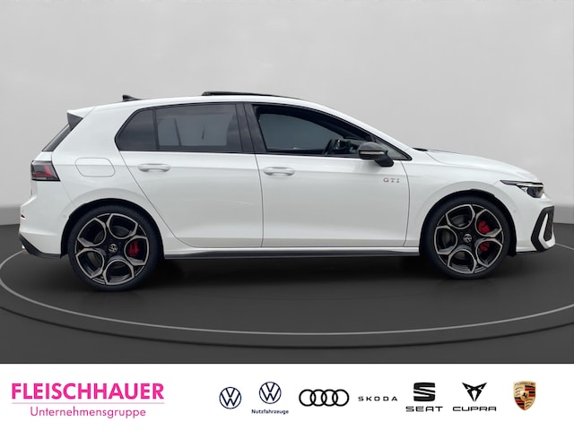 Volkswagen Golf 2.0 TSI Sound