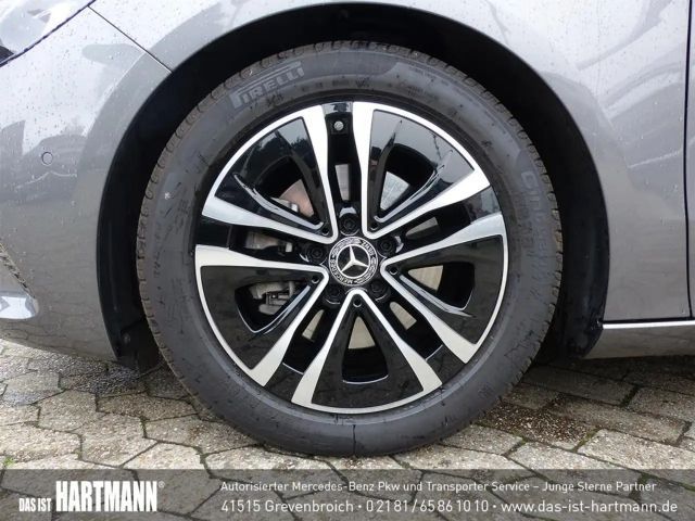 Mercedes-Benz B 180 Progressive Sedan