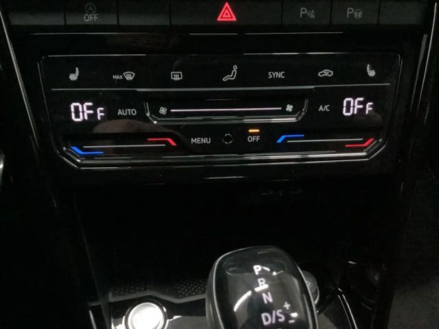 Volkswagen T-Roc 1.5 TSI DSG R-Line