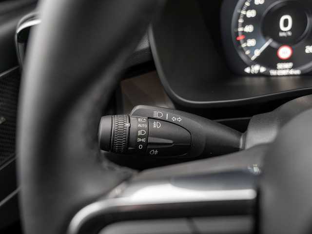 Volvo XC40 Bright Plus Recharge T4