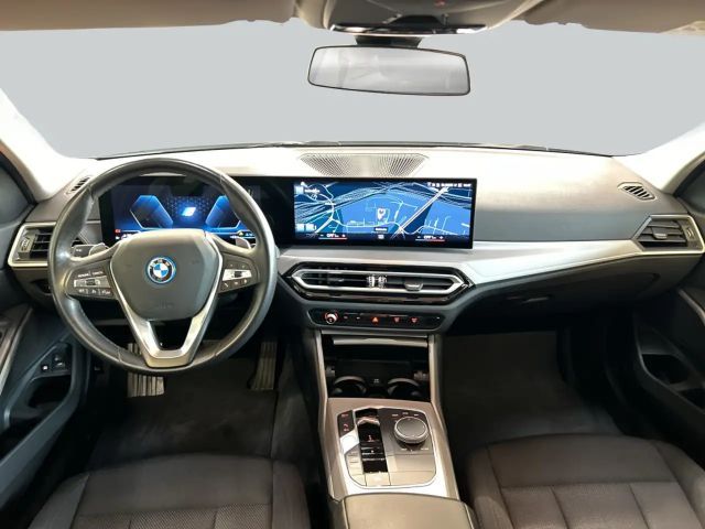 BMW 320 320e Touring xDrive