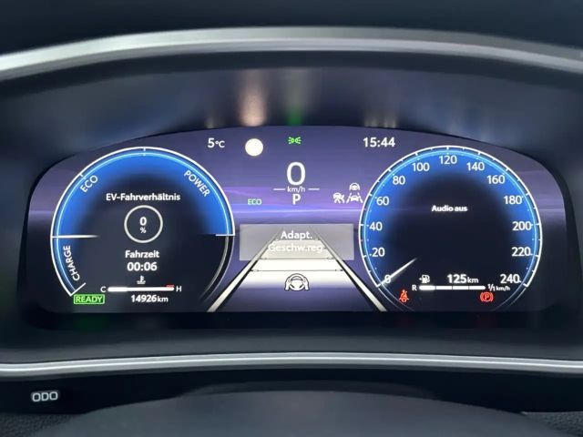 Toyota Corolla Cross Hybride Team D