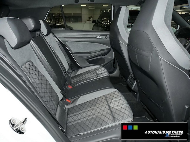 Volkswagen Golf 2.0 TDI DSG R-Line