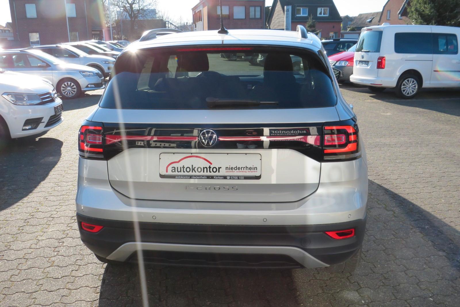 Volkswagen T-Cross Active ACC NAVI APP GJ SITZH. PDC 1HD