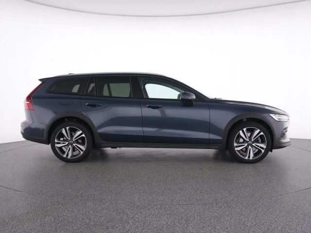 Volvo V60 Cross Country AWD Ultimate
