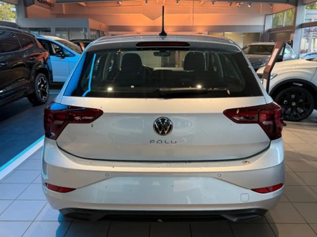 Volkswagen Polo 1.0 Basis