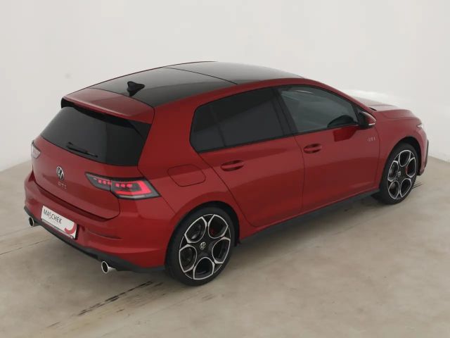 Volkswagen Golf 2.0 TSI GTI