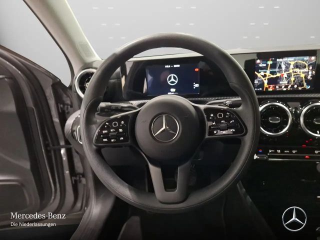 Mercedes-Benz A 250 A 250 e Style