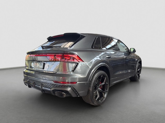 Audi RS Q8 Performance Quattro