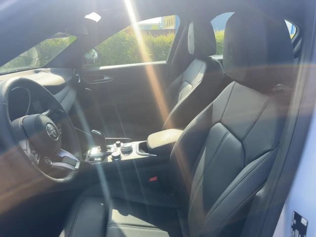 Alfa Romeo Giulia Q4 TI Turbo