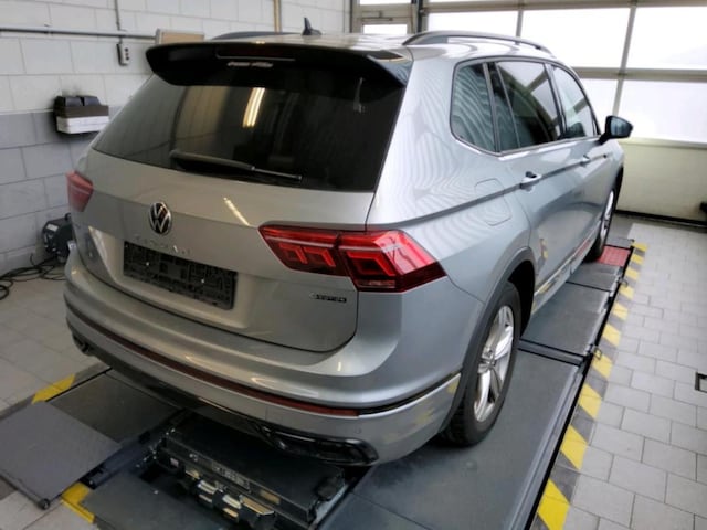 Volkswagen Tiguan 2.0 TDI Allspace DSG R-Line