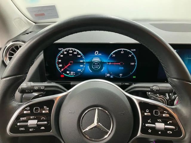Mercedes-Benz EQA 300 4MATIC Progressive