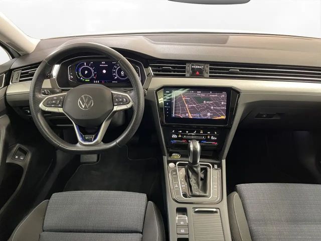 Volkswagen Passat GTE Variant