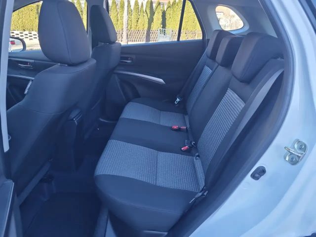 Suzuki S-Cross *Navigation* *PDC* *Kamera*