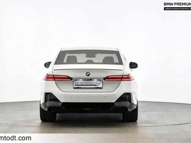 BMW 520 520d M-Sport Sedan xDrive