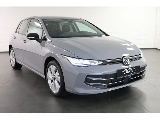 Volkswagen Golf 1.5 TSI Golf VIII