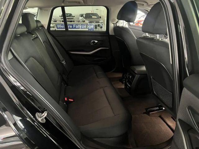 BMW 320 320d Touring xDrive